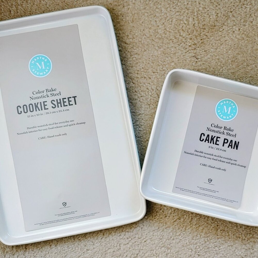 Martha Stewart Cookie Sheet and Cake Pan Baking Set - NEW!